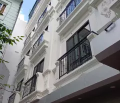 floor house for sale, 3.8 m, parking car