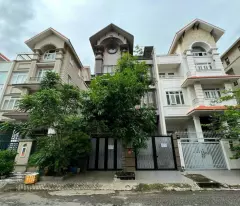 floor house for sale in him lam urban area!