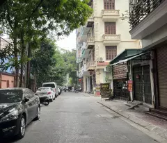 floor house for sale in hoang sam lane, cau giay, hanoi for a small price of 18 billion