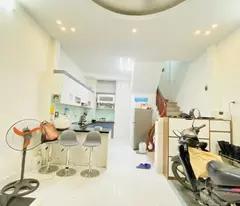 floor house for sale in ngoc thuy - 2 air - gate parking car - 7 billion.