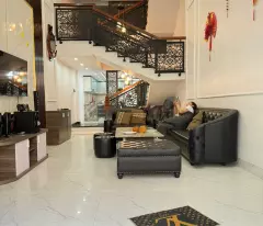 floor house for sale on business street, center of phuc yen - golden location!