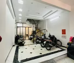 flower house for sale by cau giay near central street, facilities for both living and renting 14 billion