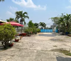 for sale 1879m2 warehouse and 3 level houses 4 truck access roads