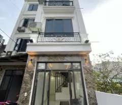 for sale 4.5 story house, fully furnished, area 37m, car 20m away, price 4.5 billion