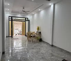 for sale 48m2 6-storey house, elevator at alley 399 ngoc lam. less than 200m from the market