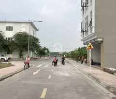 for sale 65m2 of land at auction in cu khoi, long bien. chessboard plot road, right at thanh tri bridge