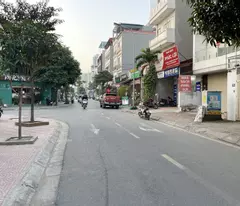for sale 81.9m2 3.5 story house at nong vu street, phuc loi, long bien. avoid roads for cars and businesses
