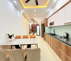 for sale by ownerbeautiful house with car near, slightly 9 billion - at nguyen trai phone number 0972078667