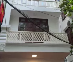 for sale co nhue house, 5 floors, 3.6m, price 6.05 billion, owner wants to sell first, discount 200 million