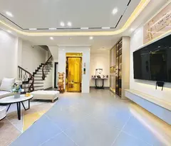 for sale house on lac long quan lane, 2 oto tran wide street, area 46m2, 5tang