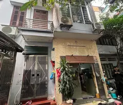for sale literature house on multiple farm lane near street extremely bright, only books and suggestions to live in 4 billion