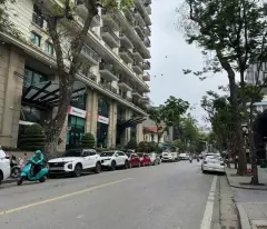 for sale of the most beautiful vip street in phan boi chau street, extremely good legal books 1 book.