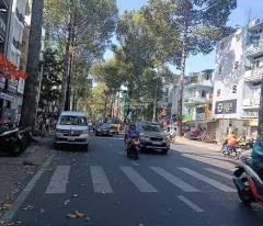 +for sale phuoc hung business front, district 5, 4 floors (3.8x16, contract.25 million/month) a little 22 billion