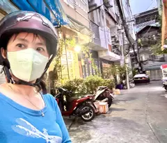 for sale town front front of car road area with parking - near the swimming pool next to the park - out to tan vinh