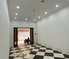 for sale town front of thuong yen department, hm department, 88m 2-story house, car, avoid top business, rare red book, private price