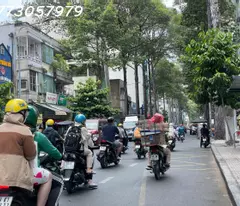 front house for sale in nguyen chi thanh - district 10, 5-floor basement for only 32 billion tl
