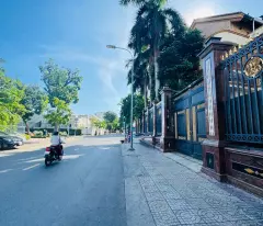 garden villa - koi fish pool - 5 floor elevators - vip area district 3.