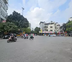 ha tri serviced house for sale, corner lot with sidewalk, 7-floor elevator construction, 80m, 16.8 billion