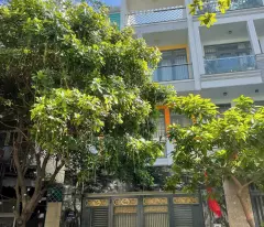 hiep thanh city townhouse for sale right on the main face of the apartment next to the park in district 12