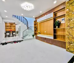 hoang cau lake house for sale, area 48m2, 4 floors 1 tum, near the street, a few steps to hoang cau lake