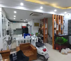 hoang hoa tham house for sale 50m, 5 floors, 5.1m frontage, parking car, imported furniture, approximately 10 billion