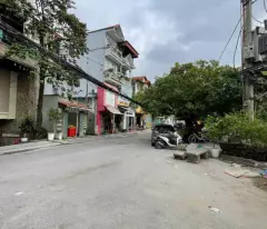 hoang quoc viet 6t house for sale, acreage 50m2, subdivision of cars, elevators, location/ business, only 14.2 billion