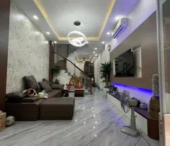 hoang van thai house for sale, 38.1m2, near car, near shopping mall, new house right away, 6.68 billion