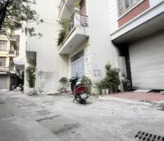hoang van thai townhouse for sale, 3m lane, oto parking day and night, spacious house in song