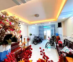 hoang van thu house for sale, tan binh center, right at lang cha ca roundabout. 61m2 price only 7 billion