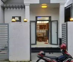 house 4.5 million 2 bedrooms fully furnished 1.5 km from ba bo market