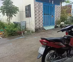 house for rent at alley 9 pham ngoc hung