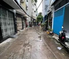 house for sale 10*9, hxh, near lac long quan, tan binh, 2 floors, slightly 5 billion