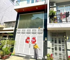house for sale 12m frontage with car parking on the road at van don district 4