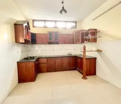 house for sale, 2 meters on le van viet street, 52 m2, parked car, business