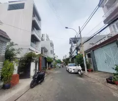 house for sale, 3 floors, 4 bedrooms, 134m², 8.8 billion - linh tay, thu duc