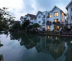 house for sale, 3-sided corner lot, area 57m2, neighbor of thanh quyen castle, mp hoang quoc viet, price 20 billion