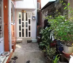house for sale 33m2 - hoang dieu street - only 3.3m - out to ton dan - near dai nguyen tat thanh school.