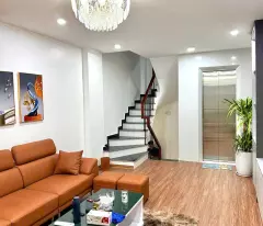 house for sale -35m2-6 floors - kham thien market alley - super beautiful.