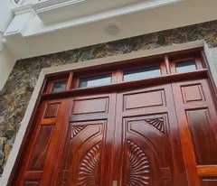 house for sale 38m2 kim chung, hoai duc. 4 independent, modern split-level floors. the car is parked 12 meters from the house