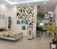 house for sale 65m ng v cu, long bien, mt 5.2m, 8.5ty, car, business