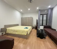 house for sale 75m2 x 5 floors giang bien, long bien | 5m frontage | elevator waiting box