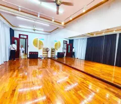 house for sale at 63 tran quoc vuong cau giay - automobile elevator business: area 100m2 - 29.5 billion