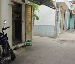 house for sale at alley 916/ lac long quan street, 4x14m, vacant land suitable for new construction, price 5.35 billion tl
