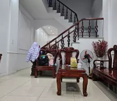 house for sale at lane 259 vinh hung, linh nam, hoang mai. 32m2, 2 floors, 2 bedrooms. pink book, price 3.15 billion. contact: