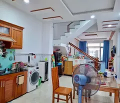 house for sale at lane 9 truong tho, thu duc. 75m2, 3 floors, 3 bedrooms, living room. price 6.85 billion. contact: 0933125879