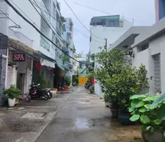 house for sale, beautiful location, 2 floors, car running immediately in tan qui, tan qui, tan phu