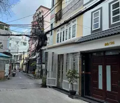 house for sale by thich quang duc phu nhuan, full amenities, area 30m², price 6.15 billion