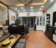 house for sale, corner lot, phan dinh giot, thanh xuan district, large alley for cars to avoid, 7-seat car to enter the house, 75m2, 5t. live