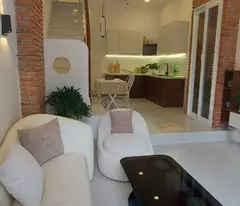 house for sale corner lot,tran cao van,thanh khe district, only: 4.15 billion.0974444479