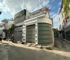 house for sale, corner of dong nai street - phuoc hai, nha trang, price 4.8 billion - near the beach, coopmart supermarket